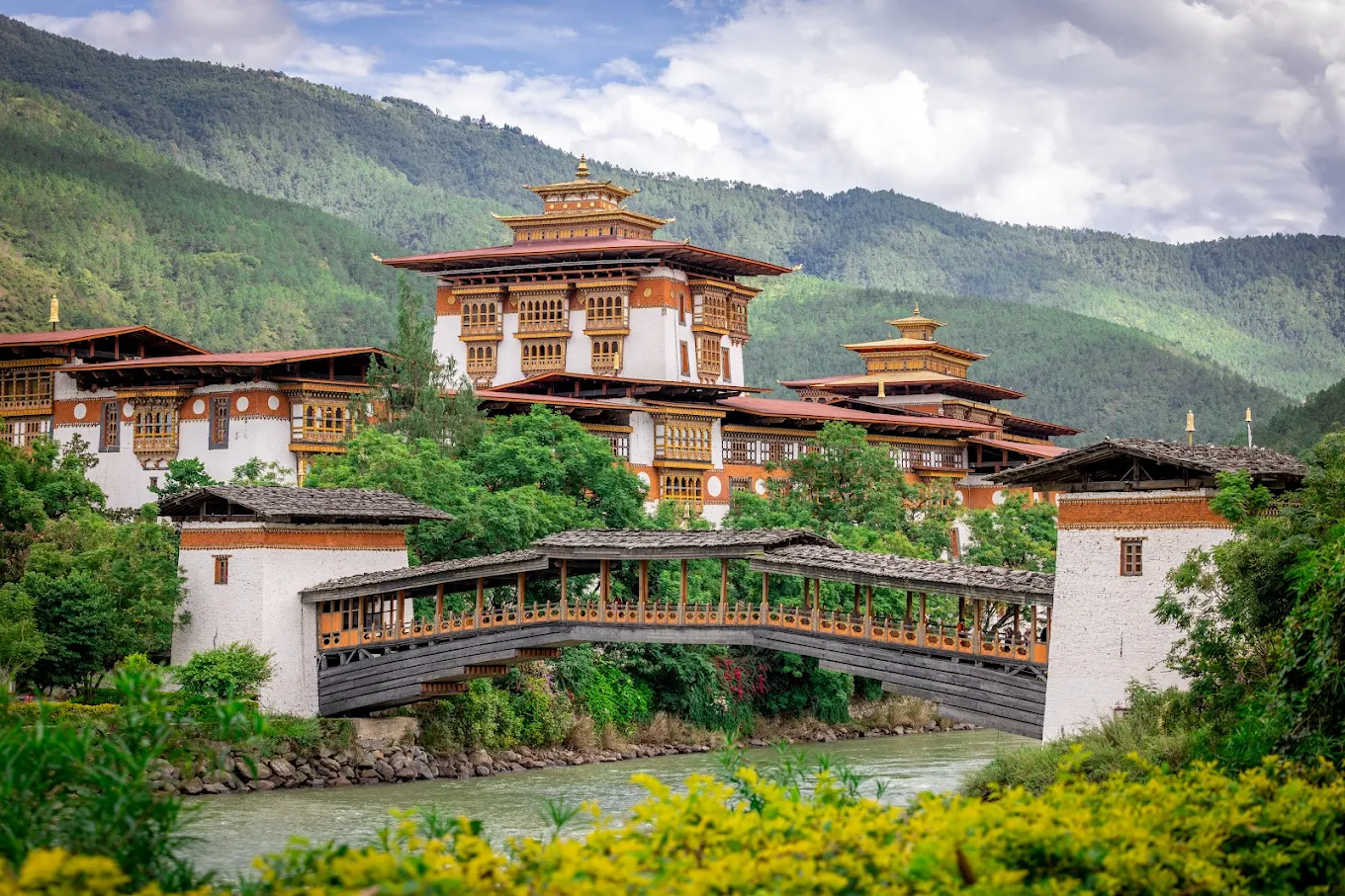 Punakha-Dzong-bhutan