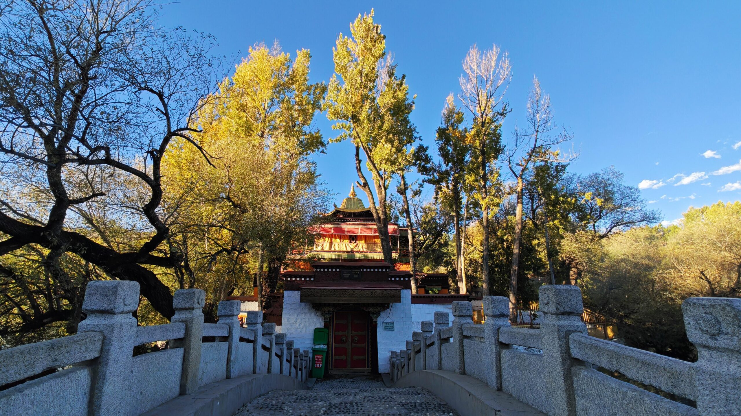 Lukhang Temple